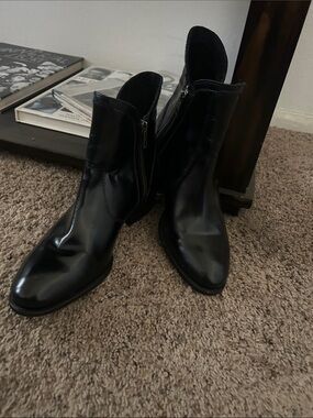 Classic Black Men's Leather Zip Ankle Boots